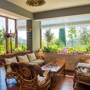 ioniahouse-surrel-villa.albaniahotels.org/